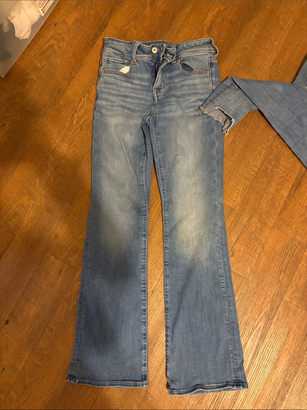 Women’s Light Blue Flared Jeans 👖 size 2 short